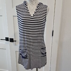 Navy and White V-Neck Sleeveless Hooded Mini Dress
